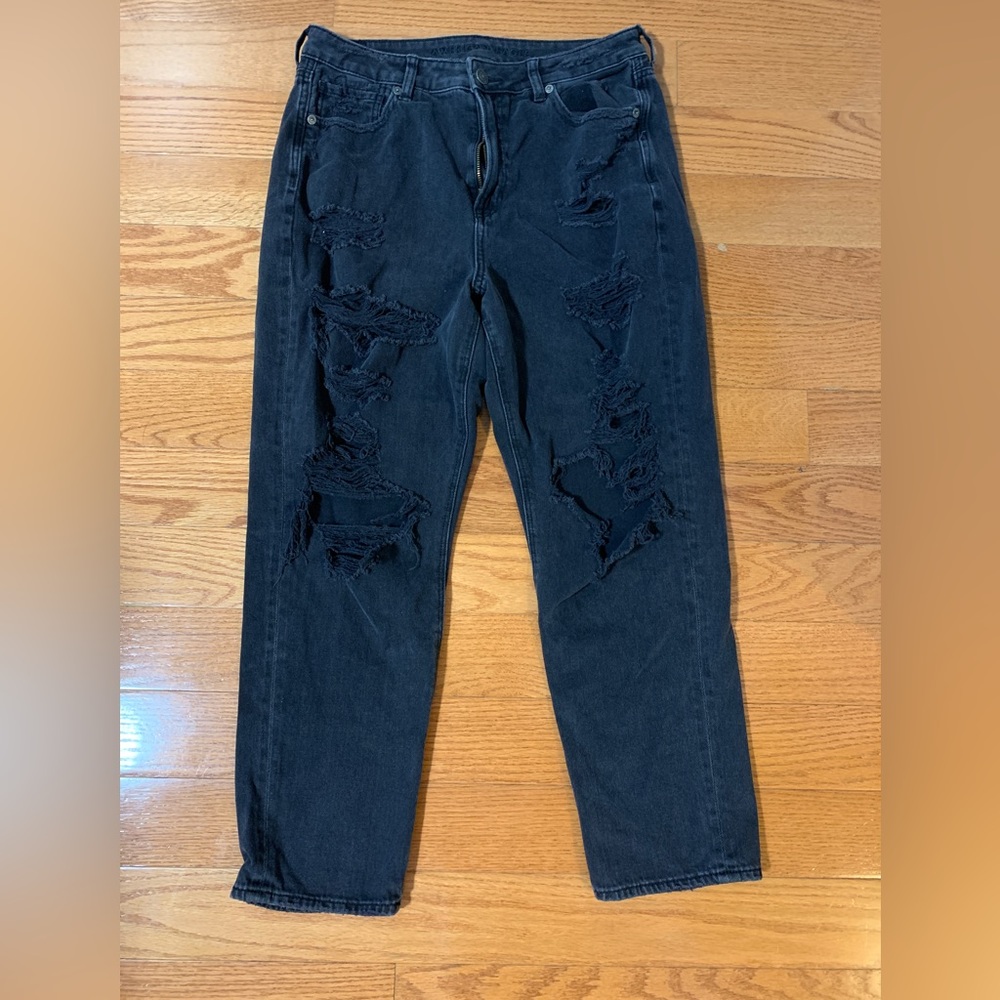American Eagle Distressed Jeans